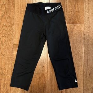 Black Nike pro cropped leggings XS